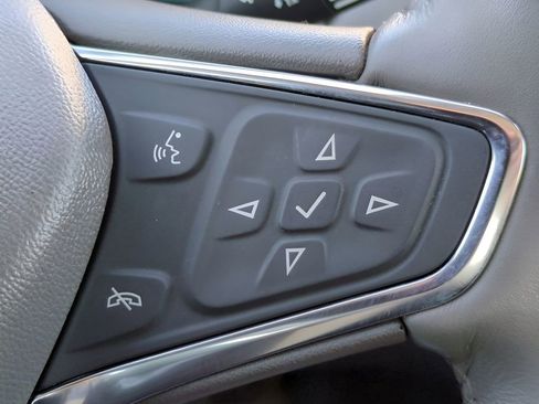 Used 2018 Chevrolet Malibu Premier w/ Driver Confidence Package image 25