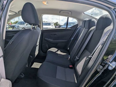 Used 2024 Nissan Sentra SV FWD image 12