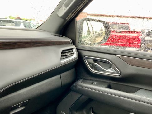 Used 2023 Chevrolet Tahoe Z71 w/ Off-Road Capability Package image 37