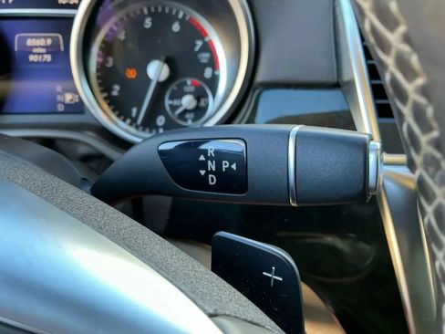 Used 2016 Mercedes-Benz GL 450 4MATIC image 34