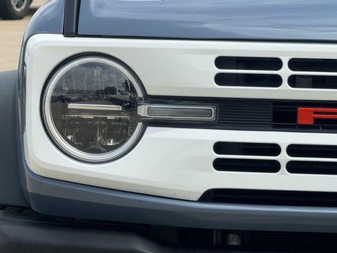 Used 2025 Ford Bronco Heritage Edition AWD/4WD image 4