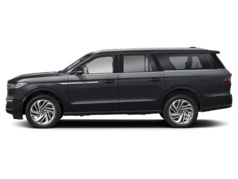 New 2026 Lincoln Navigator L Reserve AWD/4WD image 2