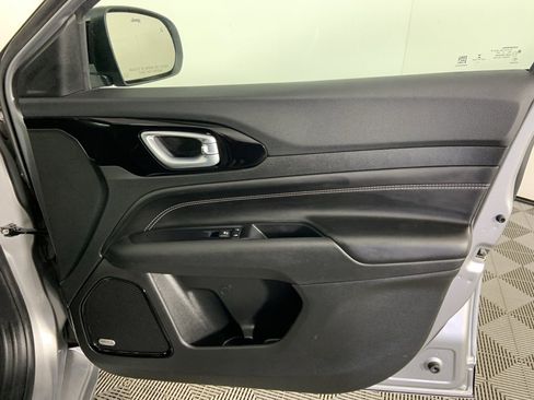 Used 2022 Jeep Compass High Altitude image 23