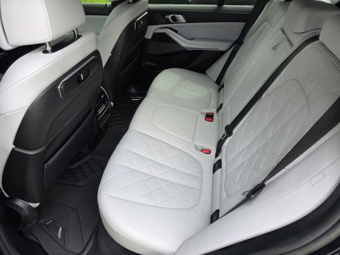Used 2025 BMW X5 M60i w/ Climate Comfort Package AWD/4WD image 14