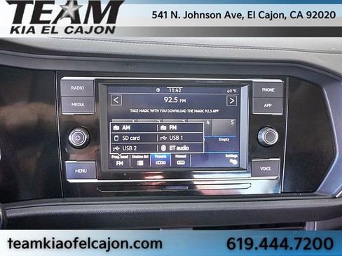 Used 2024 Volkswagen Jetta SE FWD image 24