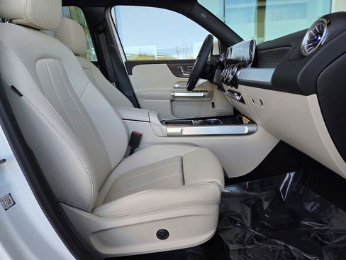 New 2026 Mercedes-Benz GLB 250 image 17