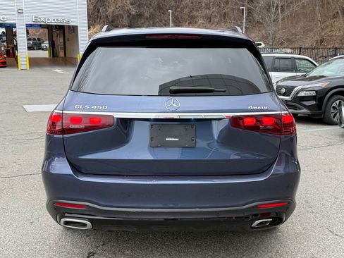 Used 2024 Mercedes-Benz GLS 450 4MATIC image 5