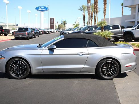 Used 2020 Ford Mustang Premium RWD image 4