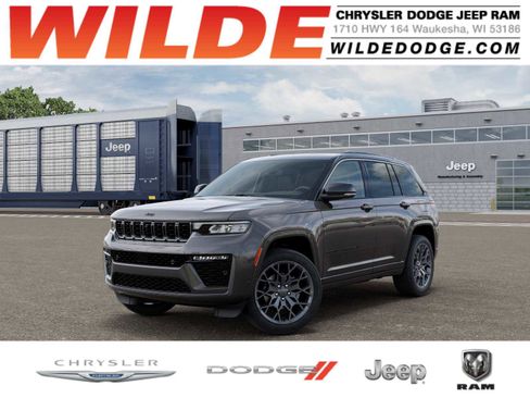 New 2026 Jeep Grand Cherokee Summit AWD/4WD image 1