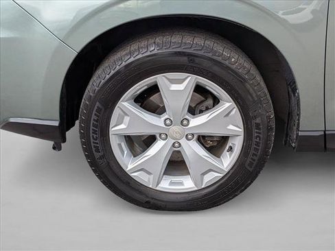 Used 2015 Subaru Forester 2.5i w/ Alloy Wheel Package image 27