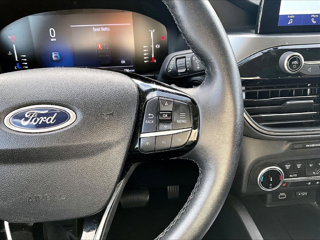Used 2024 Ford Escape Active w/ Cold Weather Package FWD image 15