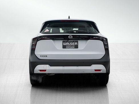New 2026 Nissan Kicks S image 5