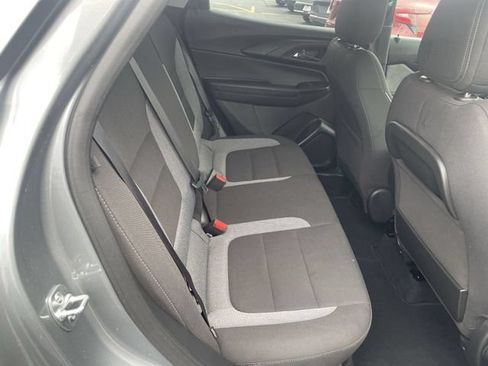 Used 2025 Chevrolet TrailBlazer LT FWD image 37