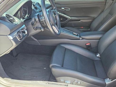Used 2024 Porsche 718 Cayman image 14