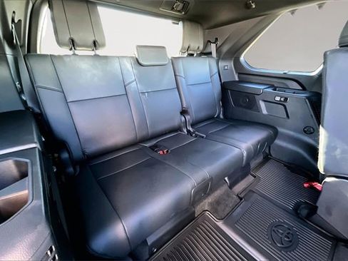 Used 2025 Toyota Sequoia Limited image 28