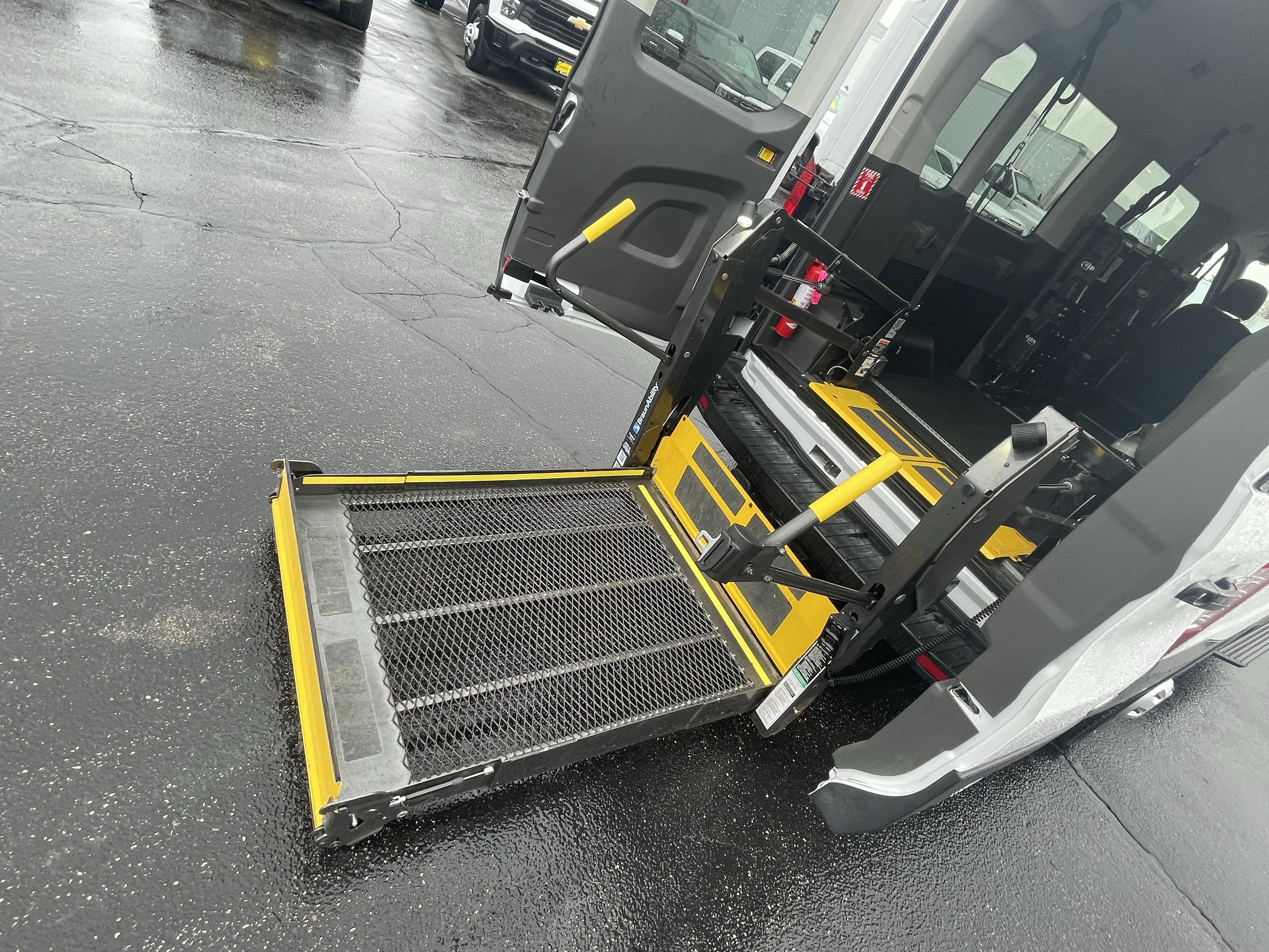 Used 2024 Ford Transit 350 XLT AWD/4WD image 15