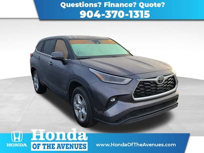 Used 2021 Toyota Highlander LE