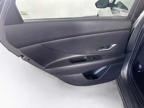 Used 2024 Hyundai Elantra SEL image 24