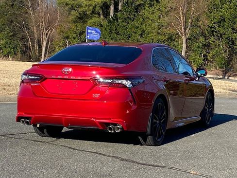 Used 2022 Toyota Camry XSE image 4