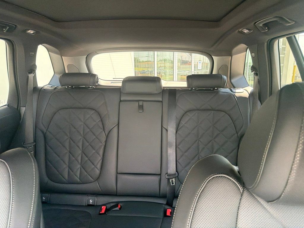 New 2026 BMW X5 sDrive40i w/ Premium Package RWD image 25