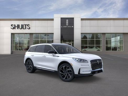 New 2026 Lincoln Corsair Reserve image 7