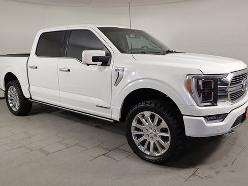 Used 2023 Ford F150 Limited image 3