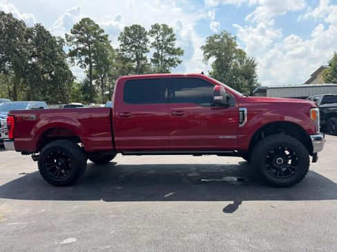 Used 2019 Ford F250 Lariat w/ Lariat Ultimate Package AWD/4WD image 4