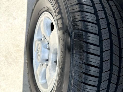 Used 1998 Toyota Land Cruiser image 15