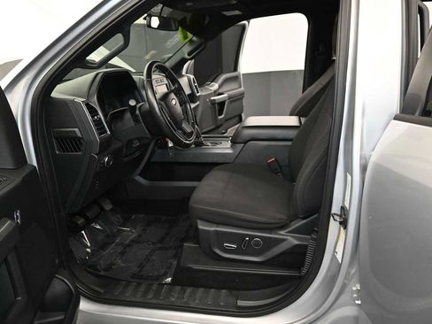 Used 2017 Ford F150 XLT w/ Equipment Group 302A Luxury AWD/4WD image 12