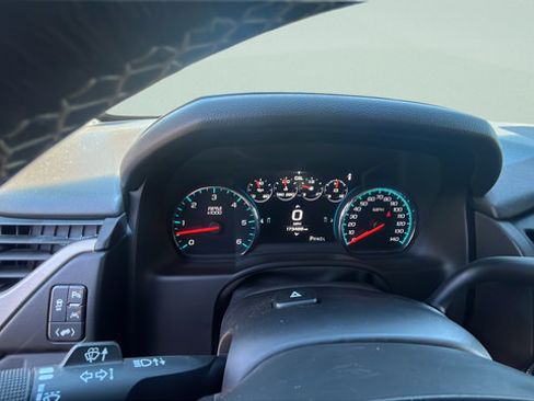 Used 2017 GMC Yukon XL Denali w/ Open Road Package AWD/4WD image 12