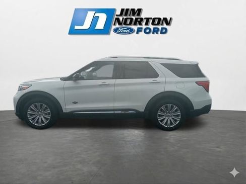 Used 2023 Ford Explorer King Ranch w/ Technology Package image 6