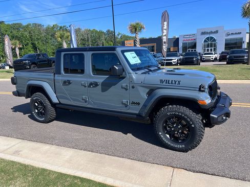 New 2026 Jeep Gladiator Willys image 5