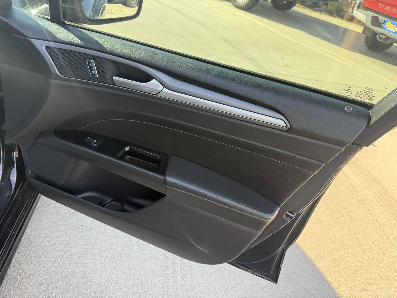 Used 2016 Ford Fusion Titanium AWD/4WD image 15