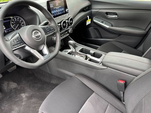 New 2025 Nissan Sentra SR w/ Trunk Package image 7