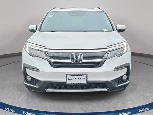 Used 2020 Honda Pilot Touring image 3