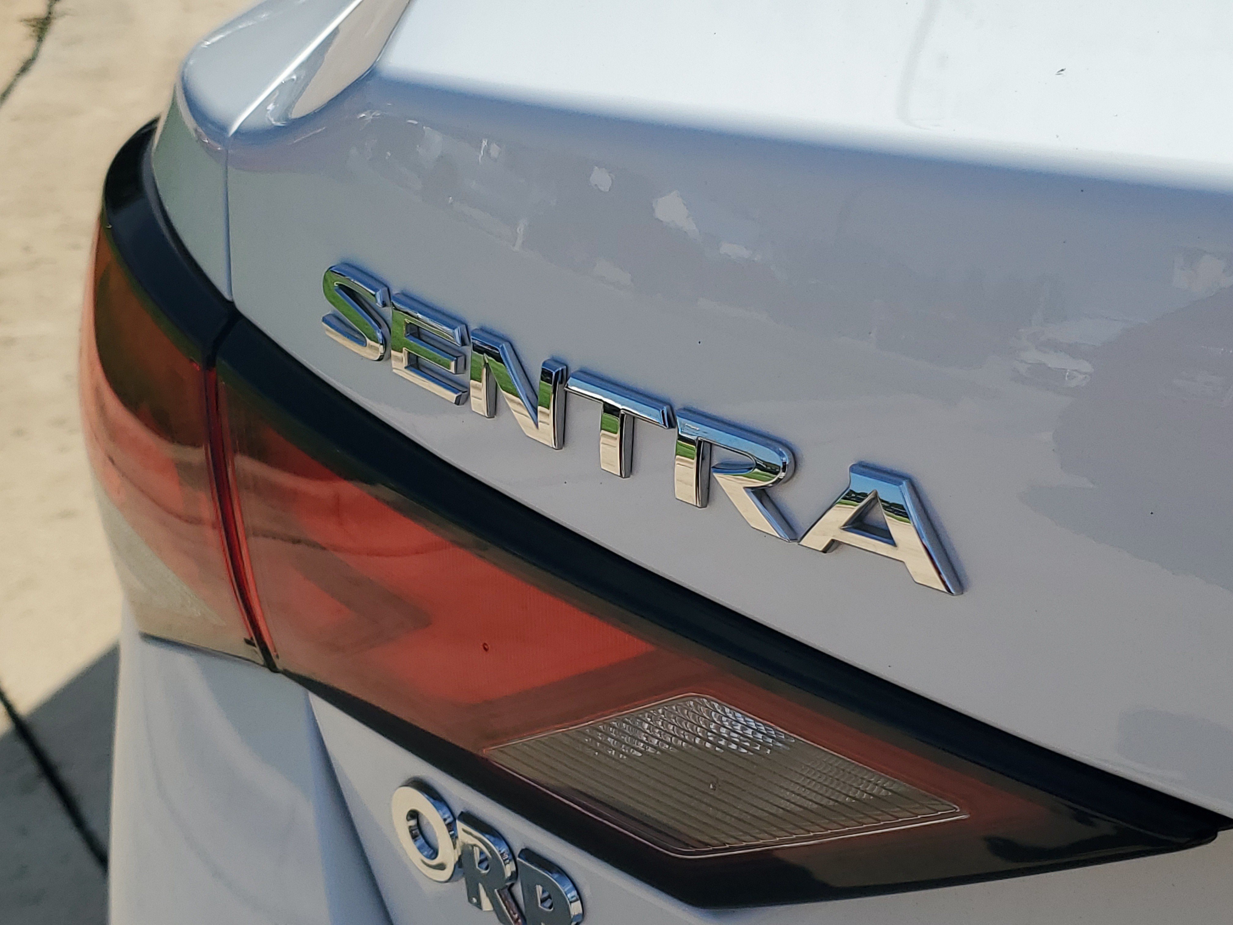 Used 2025 Nissan Sentra SV FWD image 30