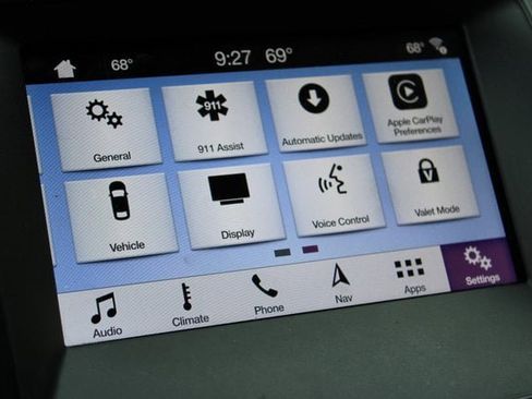 Used 2019 Ford Edge SEL w/ Equipment Group 201A image 8