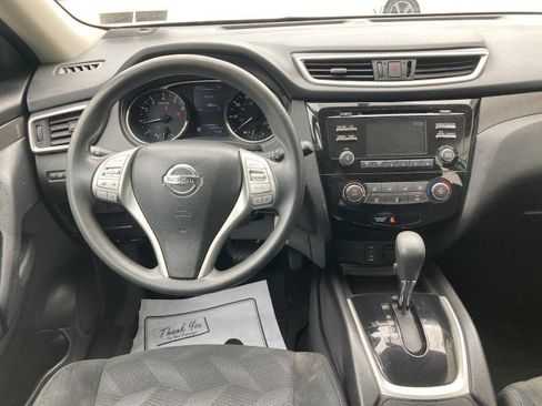 Used 2014 Nissan Rogue S FWD image 8