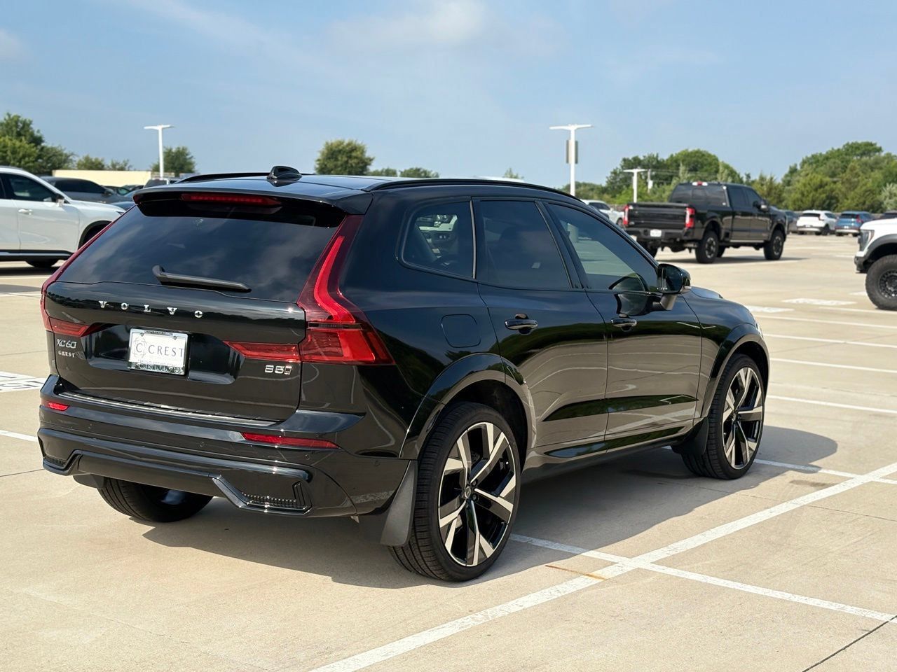 New 2026 Volvo XC60 B5 Ultra w/ Protection Package Premier AWD/4WD image 5