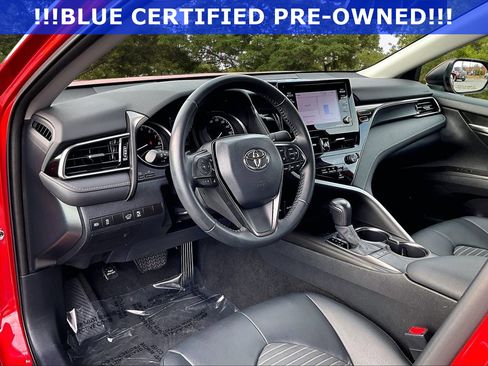 Used 2022 Toyota Camry SE image 18