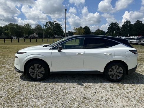 Used 2025 Nissan Murano SL AWD/4WD image 8
