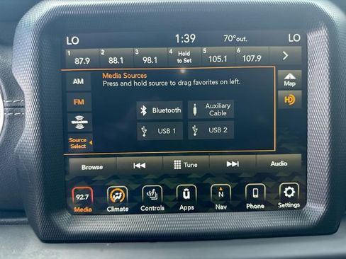 Used 2021 Jeep Wrangler Unlimited Sahara w/ Cold Weather Group AWD/4WD image 17