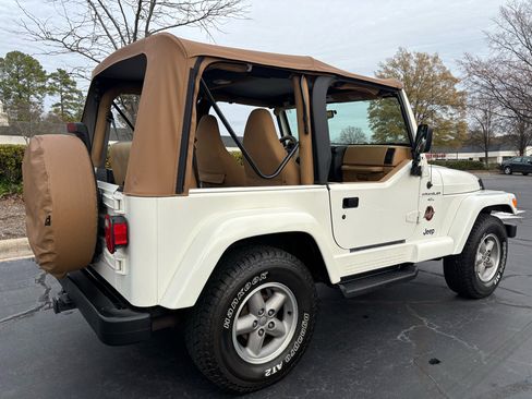Used 1998 Jeep Wrangler Sahara image 21