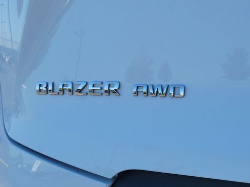 Used 2025 Chevrolet Blazer LT AWD/4WD image 6