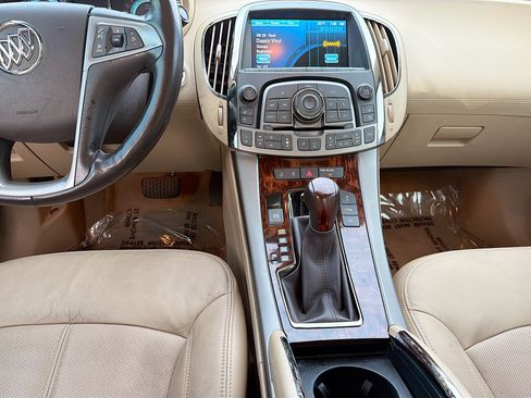 Used 2013 Buick LaCrosse Premium w/ Driver Confidence Package FWD image 17