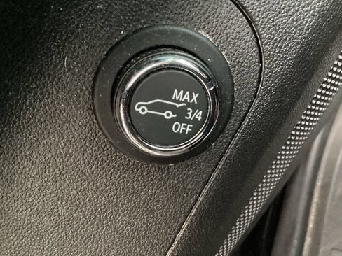 Used 2019 GMC Acadia SLE FWD image 22