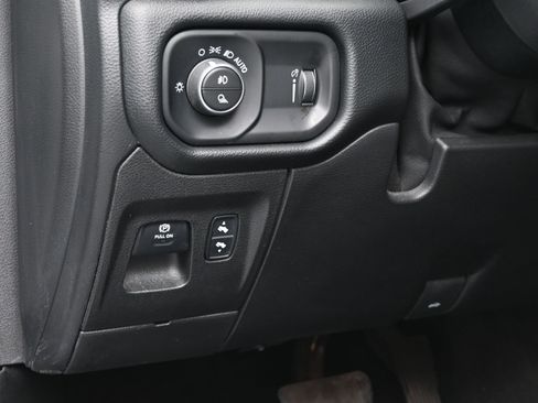 Used 2020 RAM 1500 Lone Star image 22