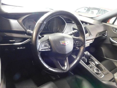 Used 2019 Cadillac XT4 Sport w/ Enhanced Visibility Package AWD/4WD image 3