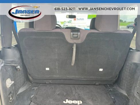 Used 2014 Jeep Wrangler Sport w/ Quick Order Package 24S AWD/4WD image 8