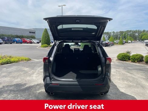 Used 2024 Toyota RAV4 XLE FWD image 17
